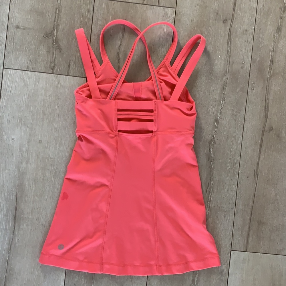 LULU LEMON HOT PINK TANK TOP SIZE 4 worn once - Picture 4 of 8